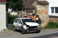 Muž, který zranil tři policisty, je ve vazbě: Řídil pod vlivem pervitinu a měl kradené SPZ