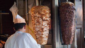 Co je ve skutečnosti v kebabu? Testy DNA prokázaly překvapivou skutečnost!