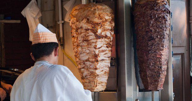 Co je ve skutečnosti v kebabu? Testy DNA prokázaly překvapivou skutečnost!