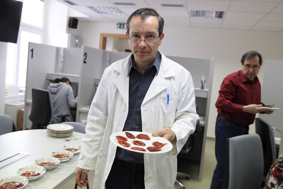 Vybrané potraviny pro Potravinového Sherlocka testuje renomovaná laboratoř Eurofins