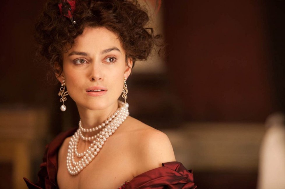 Keira Knightley jako svůdná Anna Karenina