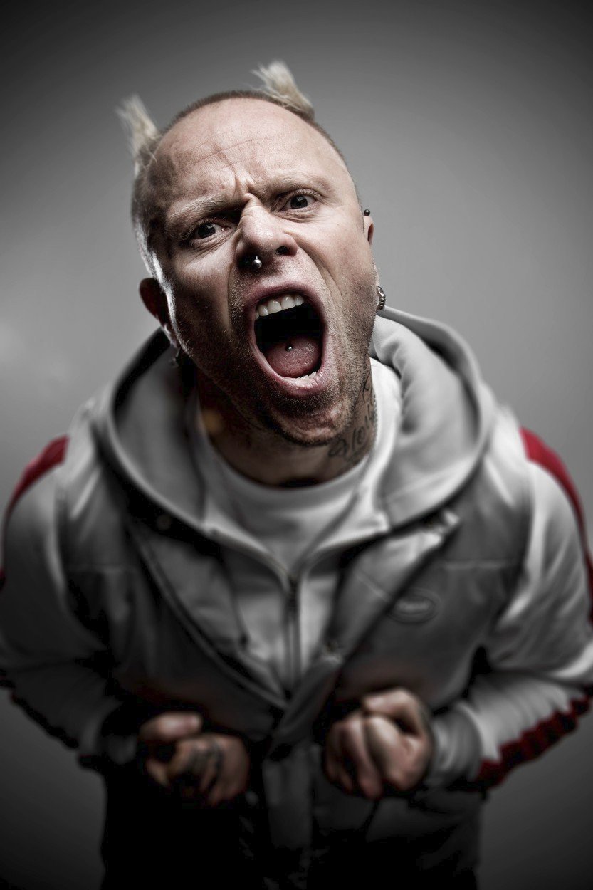 Zpěvák The Prodigy Keith Flint spáchal sebevraždu.