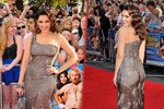 Kelly Brook se rozhodně nemá za co stydět. Kráska má totiž dokonalé křivky.