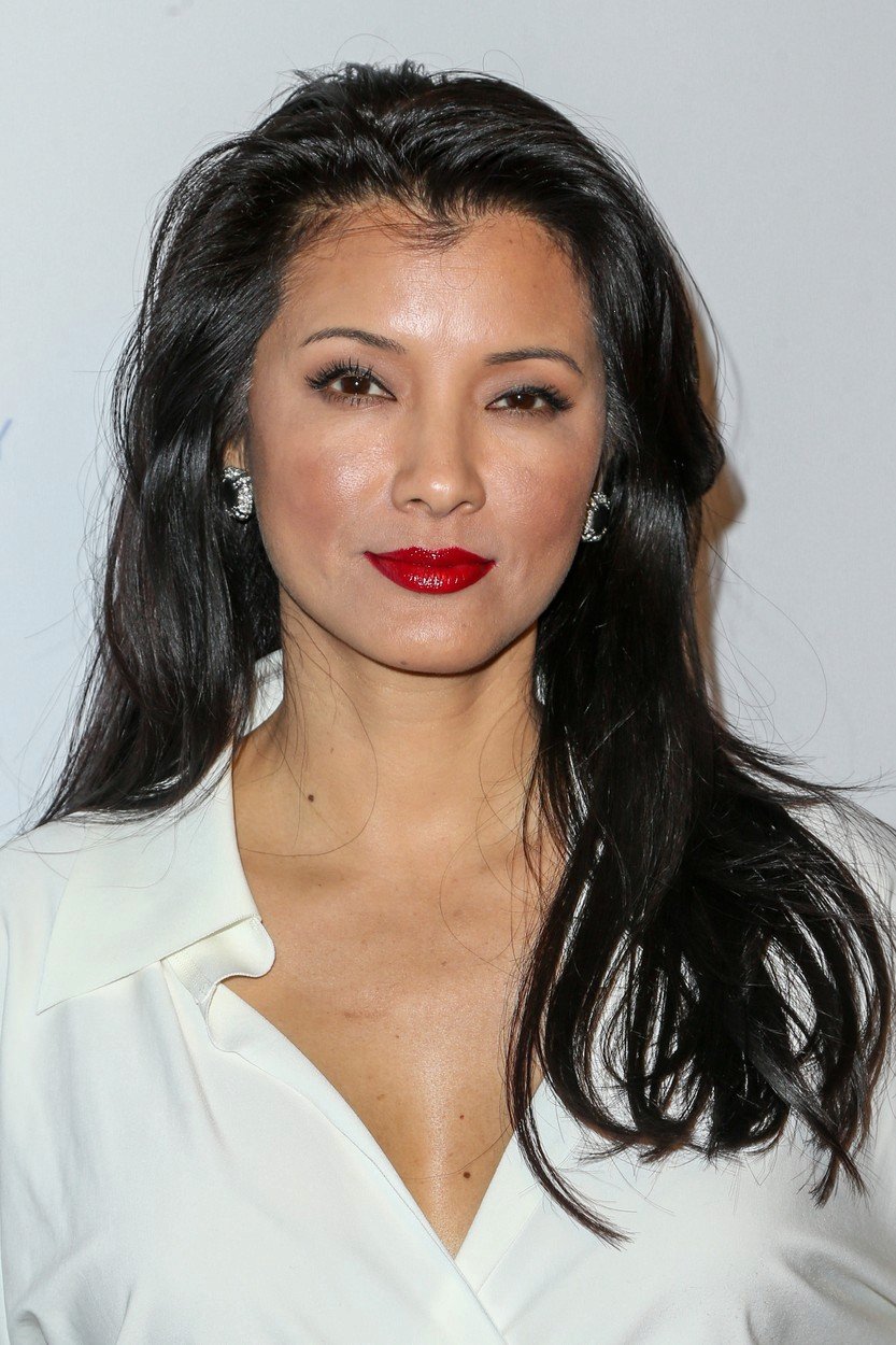 Kelly Hu