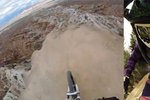 Extrémní horský biker Kelly McGarry zachytil na kameru připevněnou na helmu svou neskutečnou jízdu