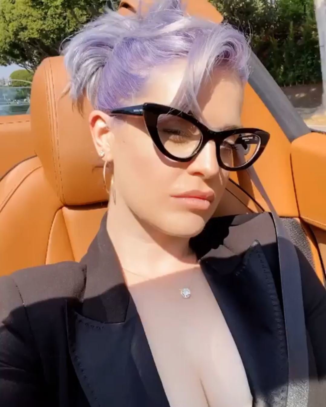 Kelly Osbourne, brýle: Yves Saint Laurent Cena: 7200 Kč