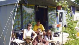 Rodina Vlasákova tráví ve zdejším kempu celé prázdniny