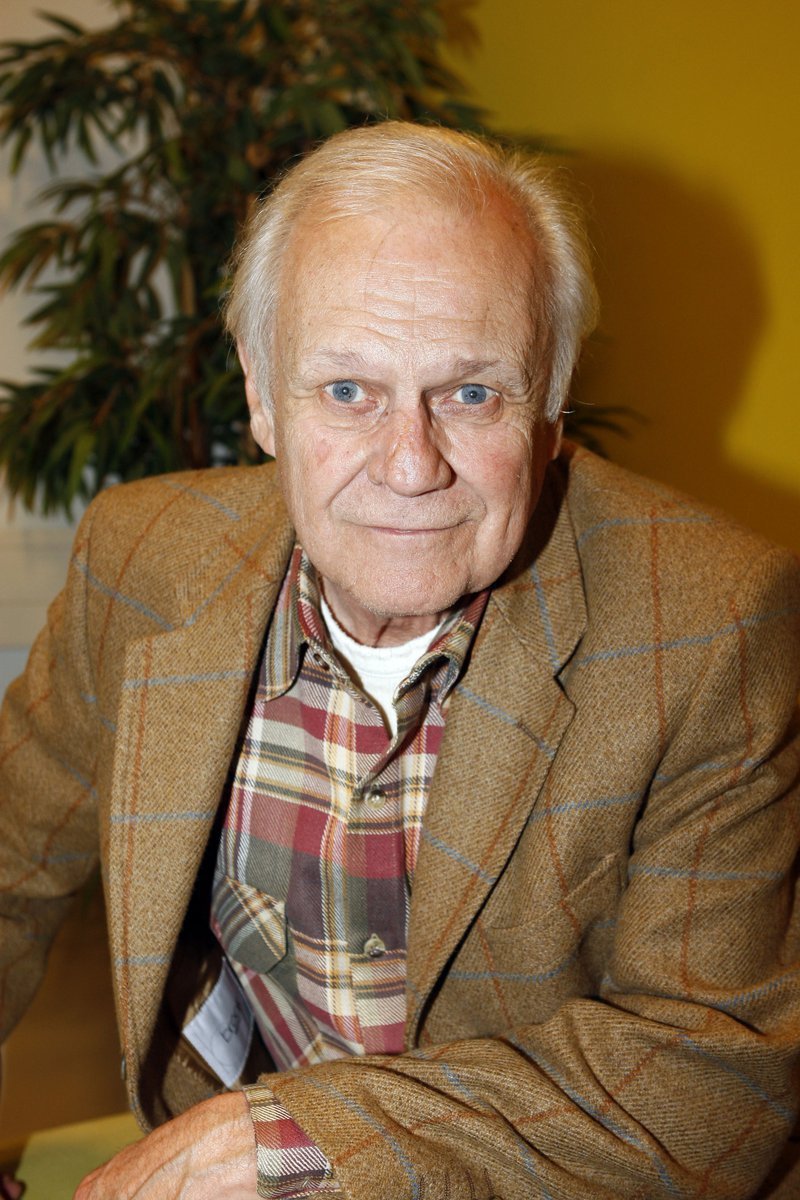 Ken Kercheval (Cliff Burnes) 2008