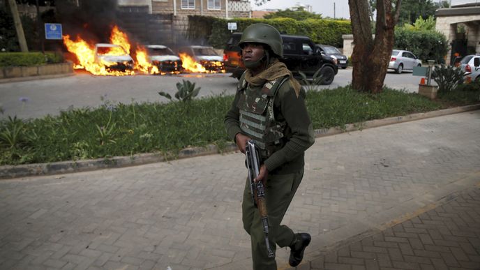 Luxusní hotel v centru Nairobi napadli islámští teroristé