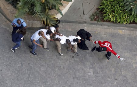 Luxusní hotel v centru Nairobi napadli islámští teroristé