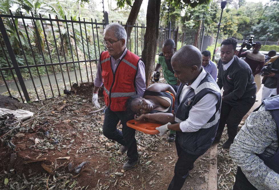 Útok v Nairobi si vyžádal přes dvě desítky obětí.
