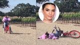 Kendall Jenner a její jezdecký um: Modelka se při jízdě na kole rozplácla!