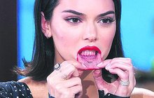 Kendall Jenner: Má v puse vytetováno »mňau«!