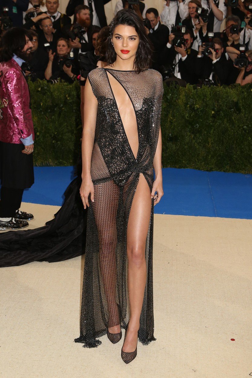 Na akci MET Gala v New Yorku dorazila Kendall Jenner.