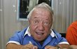 Zemřel Kenny Baker, představitel robota R2-D2 z Hvězdných válek.