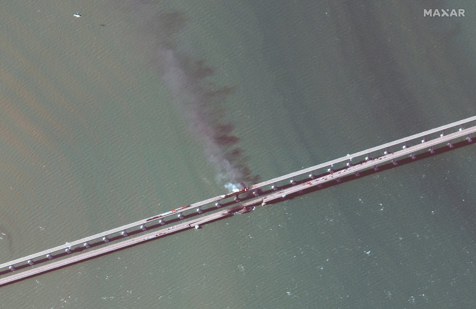 Exploze na Kerčském mostu z družice (8. 10. 2022)