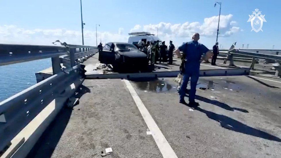 Poškození Kerčského mostu (17.7.2023)