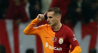 LM ONLINE: Galatasaray - United 3:3. Onana neuhlídal přední tyč