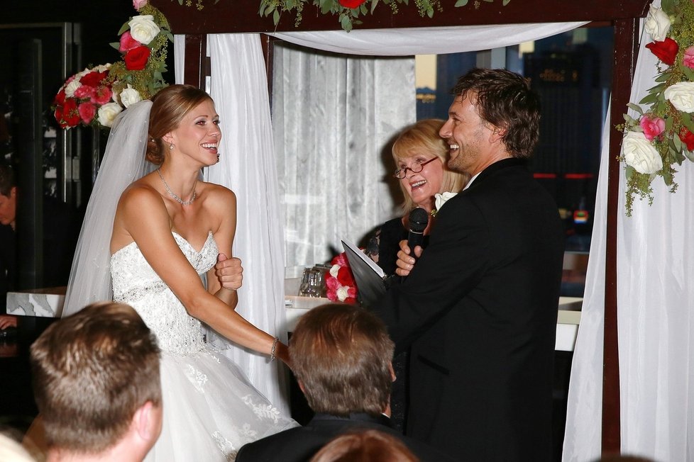 Bývalý manžel Britney Spears Kevin Federline se v Las Vegas oženil se svou přítelkyní Victorií Prince, se kterou žije pět let.