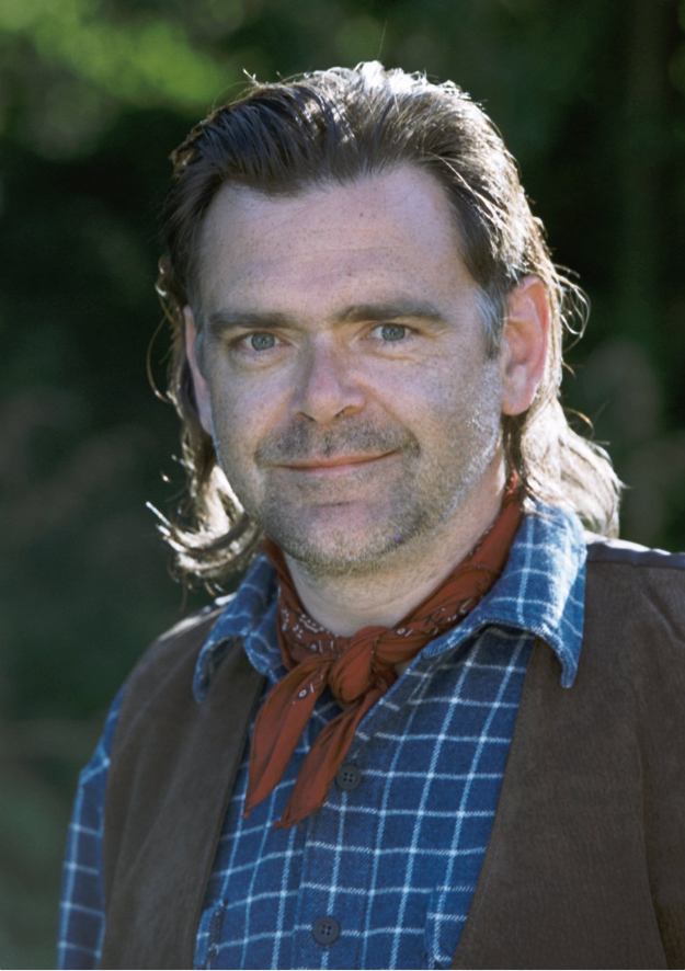 Kevin McNally si zahrál v několika epizodách Vražd v Midsomeru.