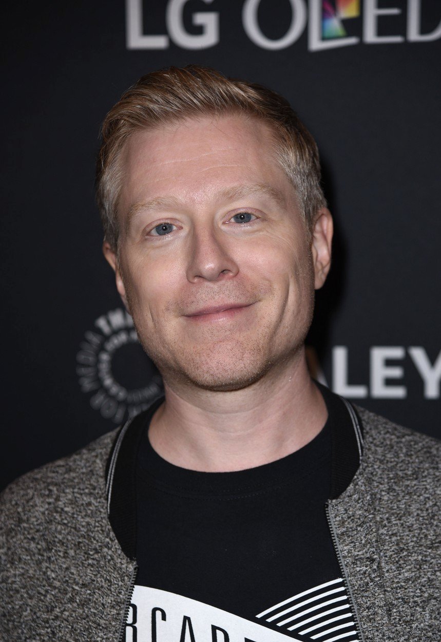 Anthony Rapp, hvězda nového seriálu Star Trek, obvinil Kevina Spaceyho ze sexuálního obtěžování, které se mělo stát před třiceti lety