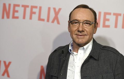 Exhvězda Domu z karet Kevin Spacey: Obviněn ze sexuálního napadení tří mužů!