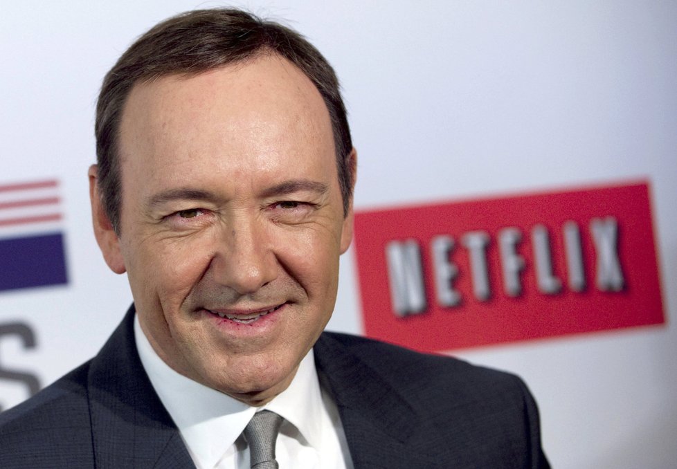 Kevin Spacey byl také obviněn ze sexuálního obtěžování.