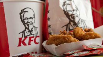 KFC poprvé reaguje na skandál. Tvrdí, že restaurace jsou bezpečné, personál přeškolí KFC poprvé reaguje na skandál. Tvrdí, že restaurace jsou bezpečné, personál přeškolí
