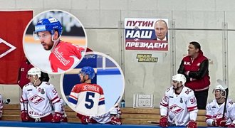 Čeští hokejisté se v KHL rublů (zatím) nevzdávají. Spartak hraje pod Putinem