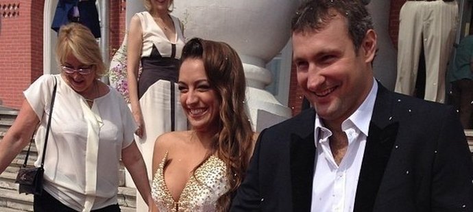 Musatov má za manželku dvojnásobnou olympijskou vítězku Jevgeniji Kanajevovou