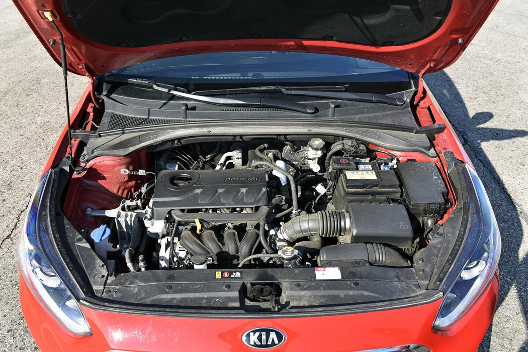 Čtrnáctistovka z řady Kappa má nadčtvercový poměr vrtání a zdvihu, její specifický točivý moment pak téměř dosahuje 100 Nm z litru – vrchol běžných atmosférických motorů