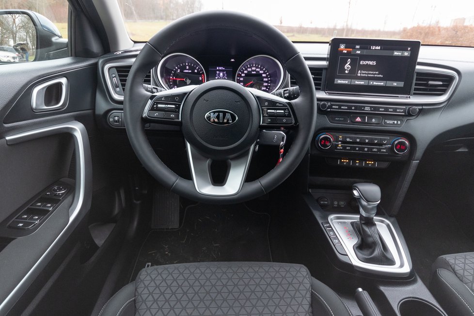 Kia Ceed SW 1.6 CRDi DCT Exclusive: Proti proudu doby 