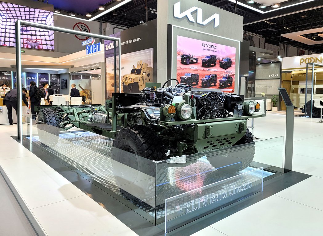 Kia displays Light Tactical Bare Chassis