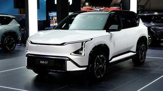Nové hot hatche z Koreje. Kia představila EV3, EV4 a EV5 ve verzích GT Nové hot hatche z Koreje. Kia představila EV3, EV4 a EV5 ve verzích GT