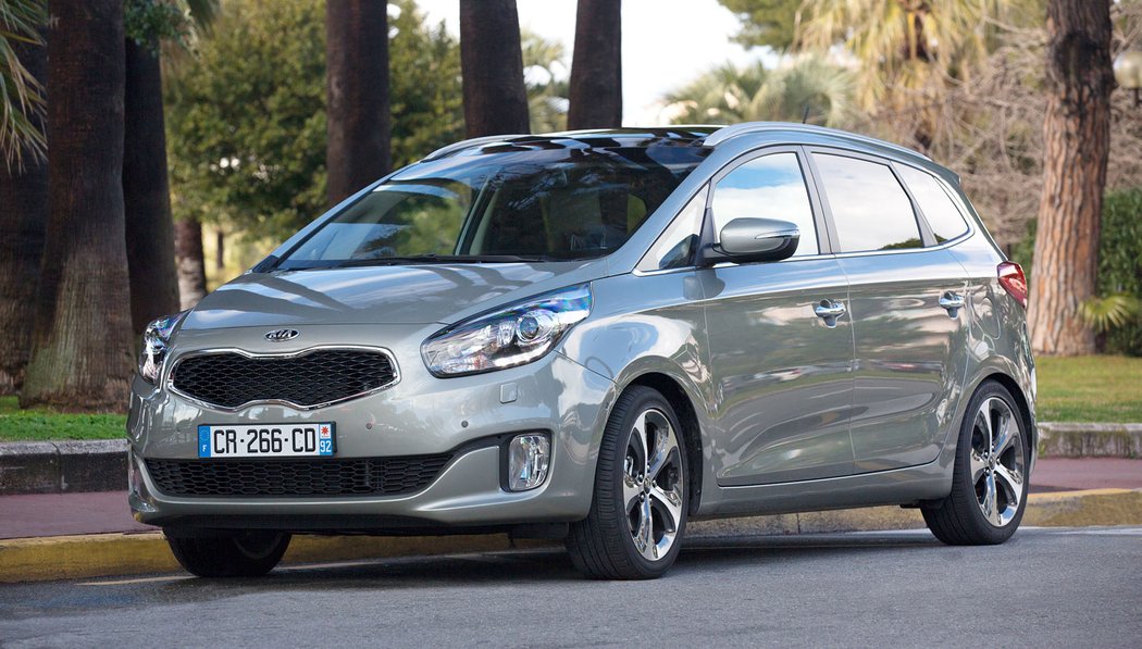 Kia Carens (2013)