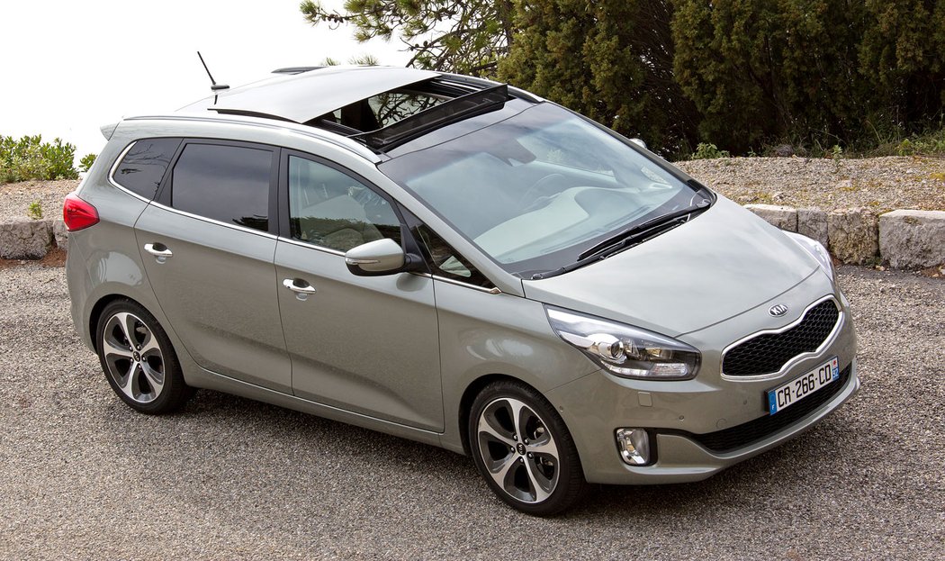 Kia Carens