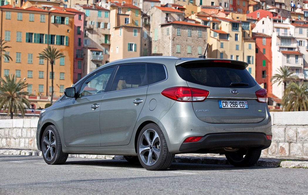 Kia Carens (2013)