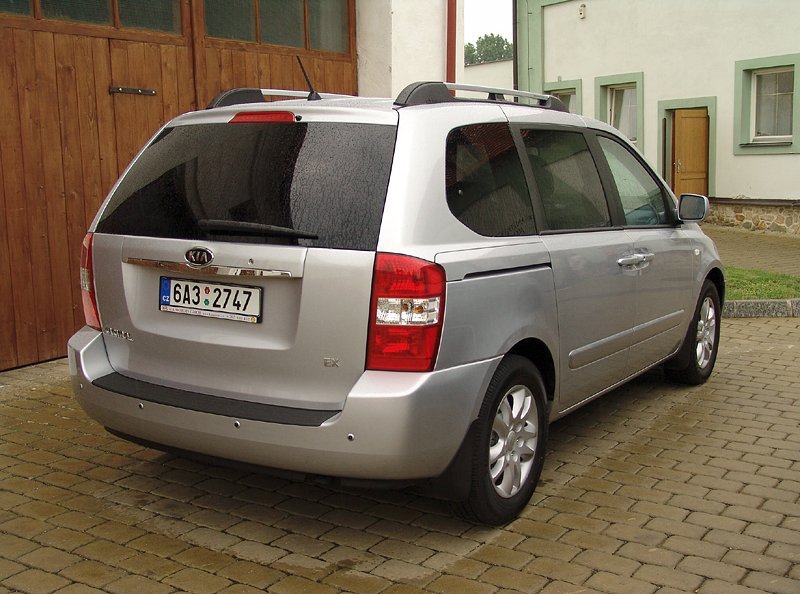 Kia Carnival