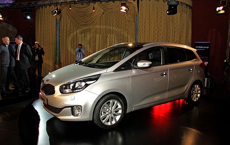 Kia Carens