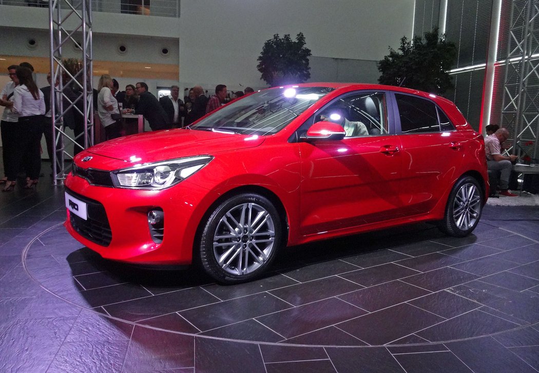 kia novemodely pariz2016