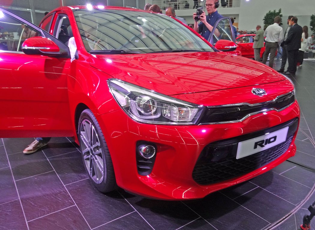 kia novemodely pariz2016