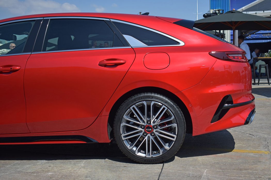 Kia ProCeed