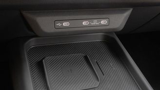 Kia Seltos 1.6 T-GDI Kia Seltos 1.6 T-GDI