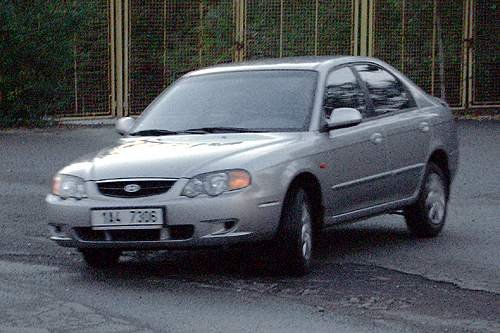 Kia Shuma II