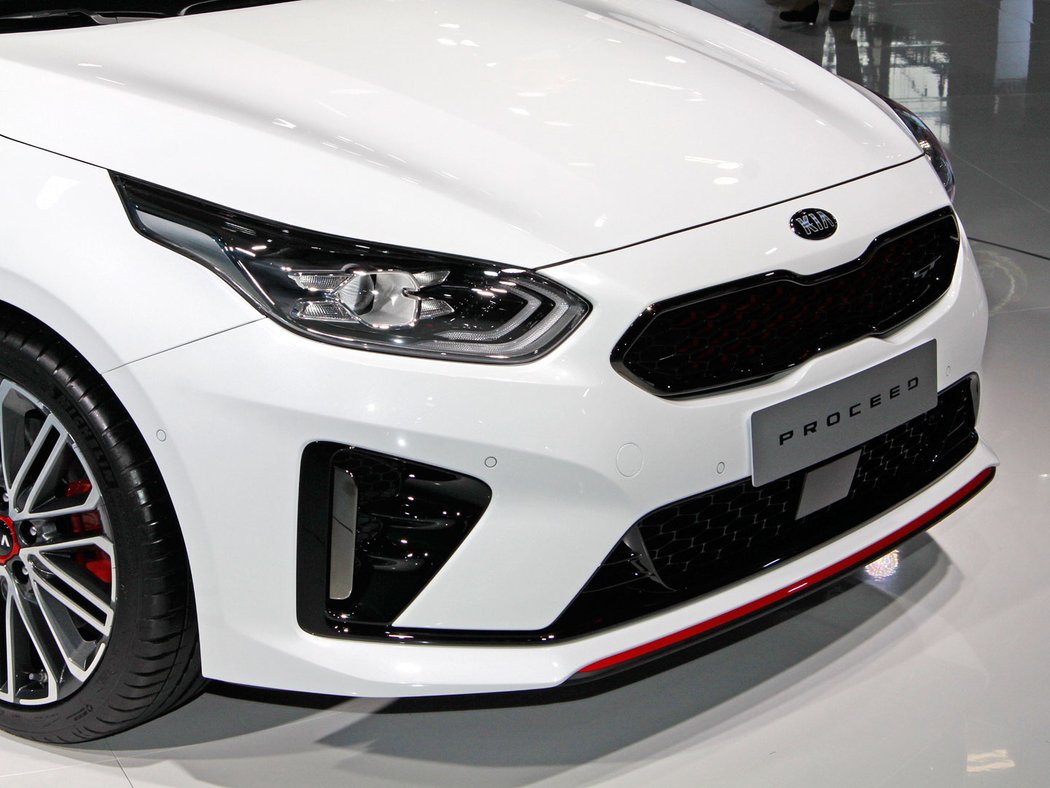 Kia Proceed