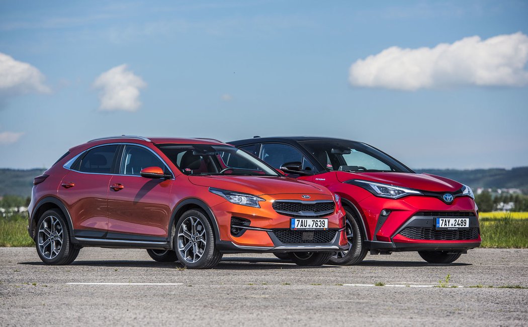 Kia Xceed 1.6 T-GDI 7DCT vs. Toyota C-HR 2.0 Hybrid e-CVT