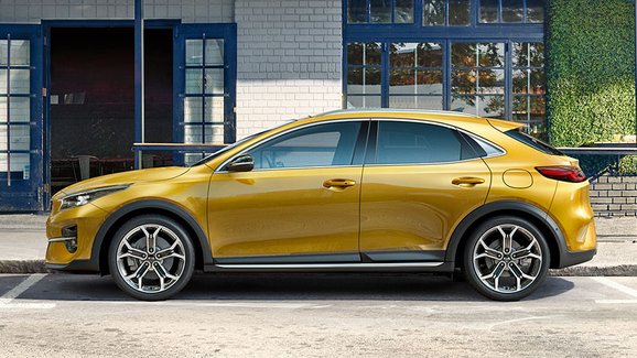 Kia poprvé ukázala nový XCeed, má nabídnout alternativu ke klasickým SUV