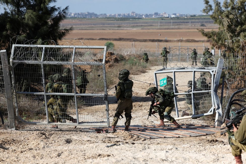 Kfar Aza: Vojáci na stráži (15. 10. 2023)