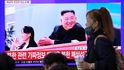 Vůdce KLDR Kim Čong-un se na začátku května po třech týdnech objevil na veřejnosti