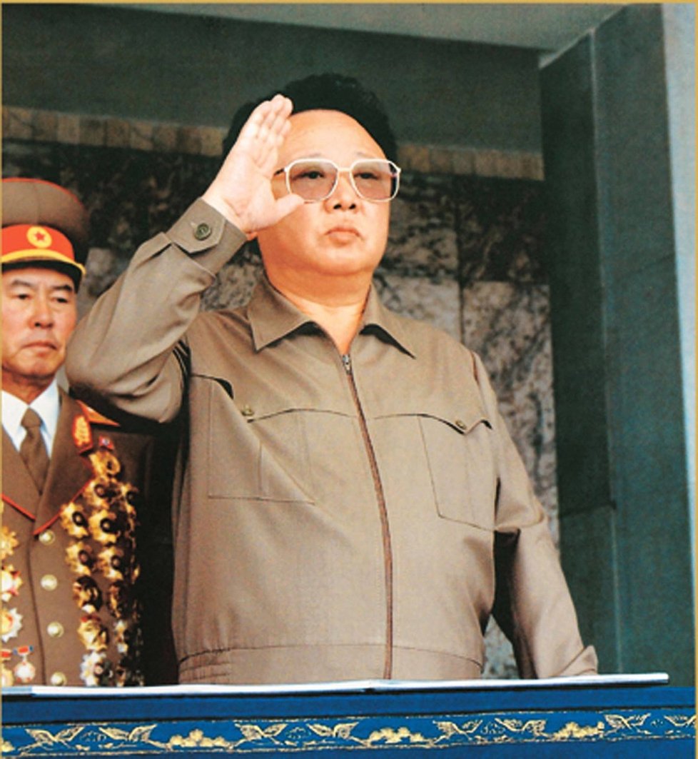 Kim Čong-il se nestačil se svými věrnými ani rozloučit. Zemřel nenadále. Infarkt ho skolil ve vlaku.